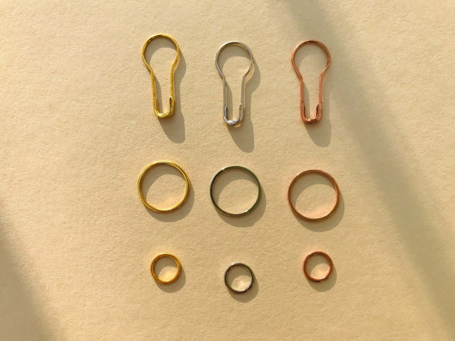 Special stainless steel stitch markers from COCOKNITS