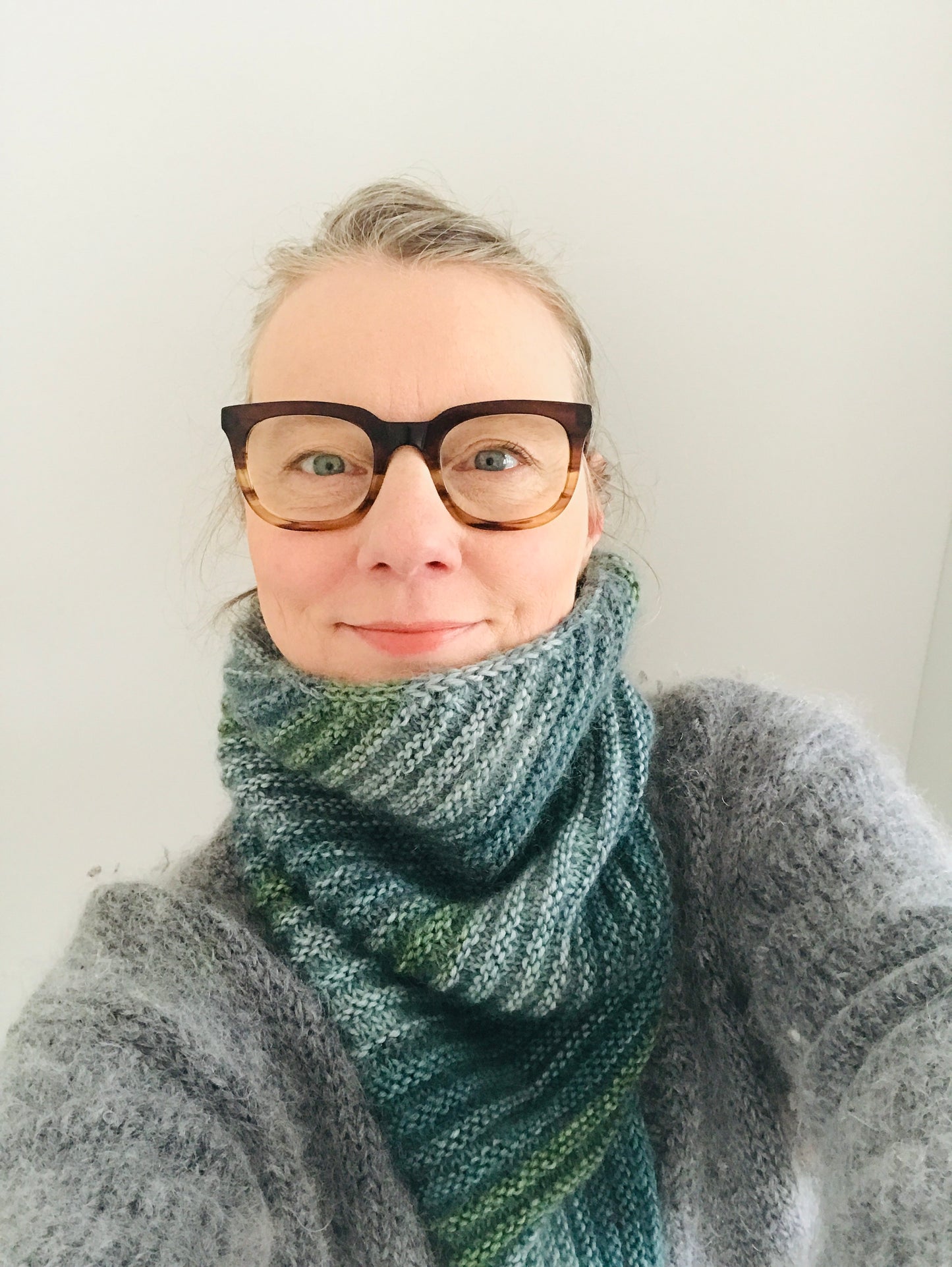 Set Traveler Cowl von Andrea Mowry